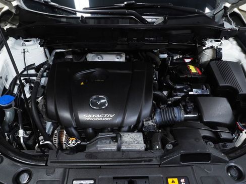 Used 2017 MAZDA CX-5 Touring image 10