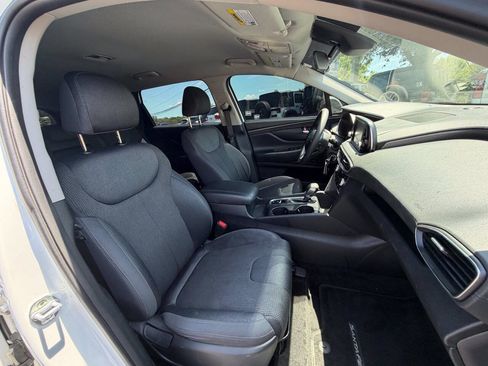 Used 2019 Hyundai Santa Fe SE FWD image 8
