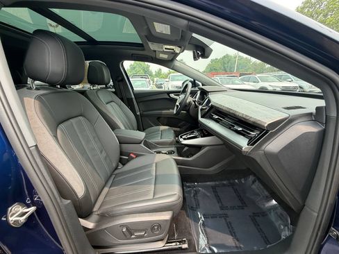 Used 2023 Audi Q4 e-tron Premium Plus w/ Premium Plus AWD/4WD image 25