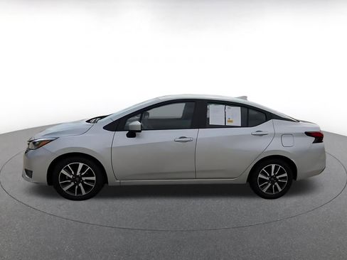 Used 2025 Nissan Versa SV FWD image 9