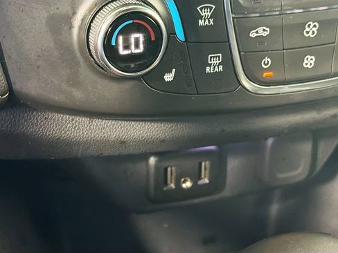 Used 2023 Chevrolet Traverse LT w/ LPO, Floor Liner Package AWD/4WD image 20