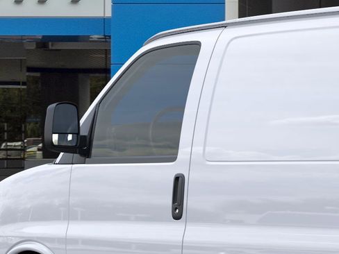 New 2026 Chevrolet Express 2500 RWD image 12