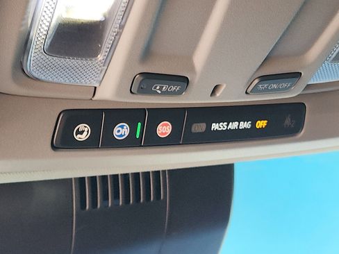 Used 2023 Chevrolet Silverado 1500 LT Trail Boss image 20