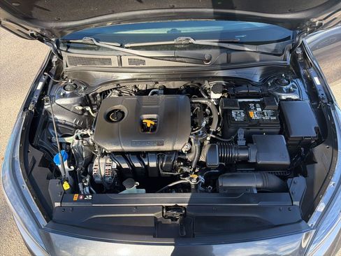 Used 2023 Kia Forte LXS image 11