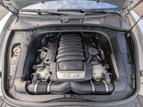 Used 2009 Porsche Cayenne GTS image 27