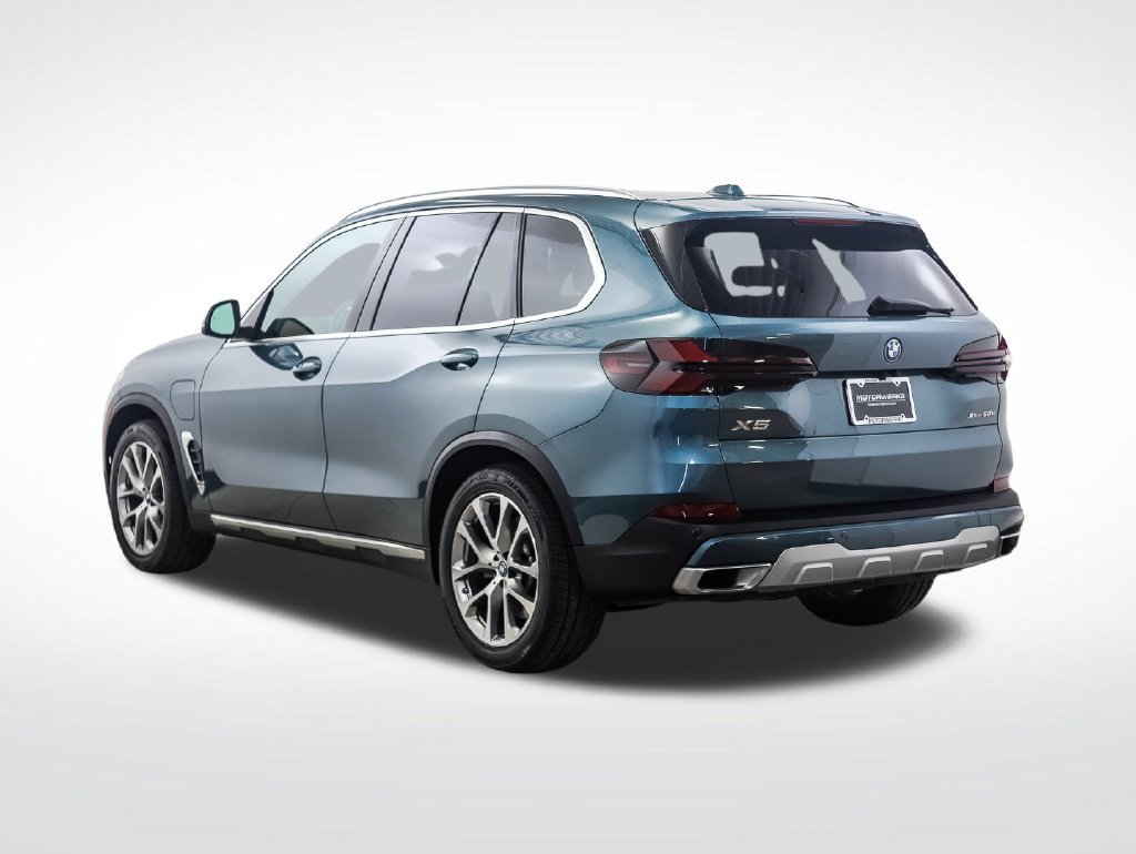 Certified 2025 BMW X5 xDrive50e AWD/4WD image 3