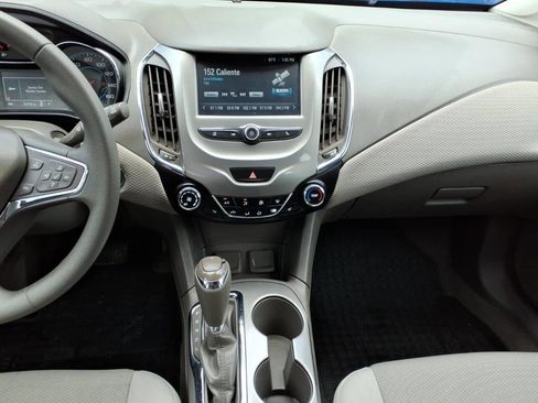 Used 2017 Chevrolet Cruze LT w/ Convenience Package FWD image 15