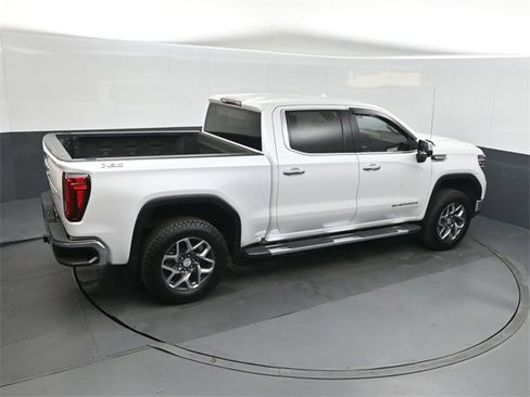 Used 2023 GMC Sierra 1500 SLT image 29