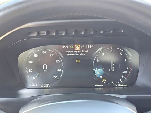 Used 2016 Volvo XC90 T6 Inscription w/ Vision Package image 10