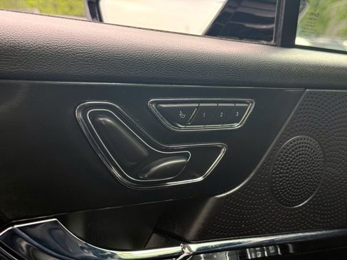 Used 2023 Lincoln Corsair AWD w/ Equipment Group 101A image 30