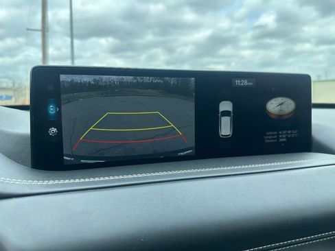 Used 2024 Genesis GV80 2.5T image 12