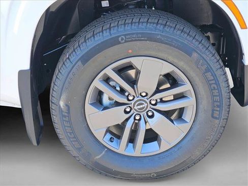 New 2026 Nissan Frontier SV w/ Tow Package AWD/4WD image 10