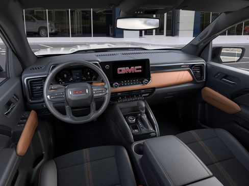 New 2025 GMC Canyon AT4 w/ Nightfall Edition image 39