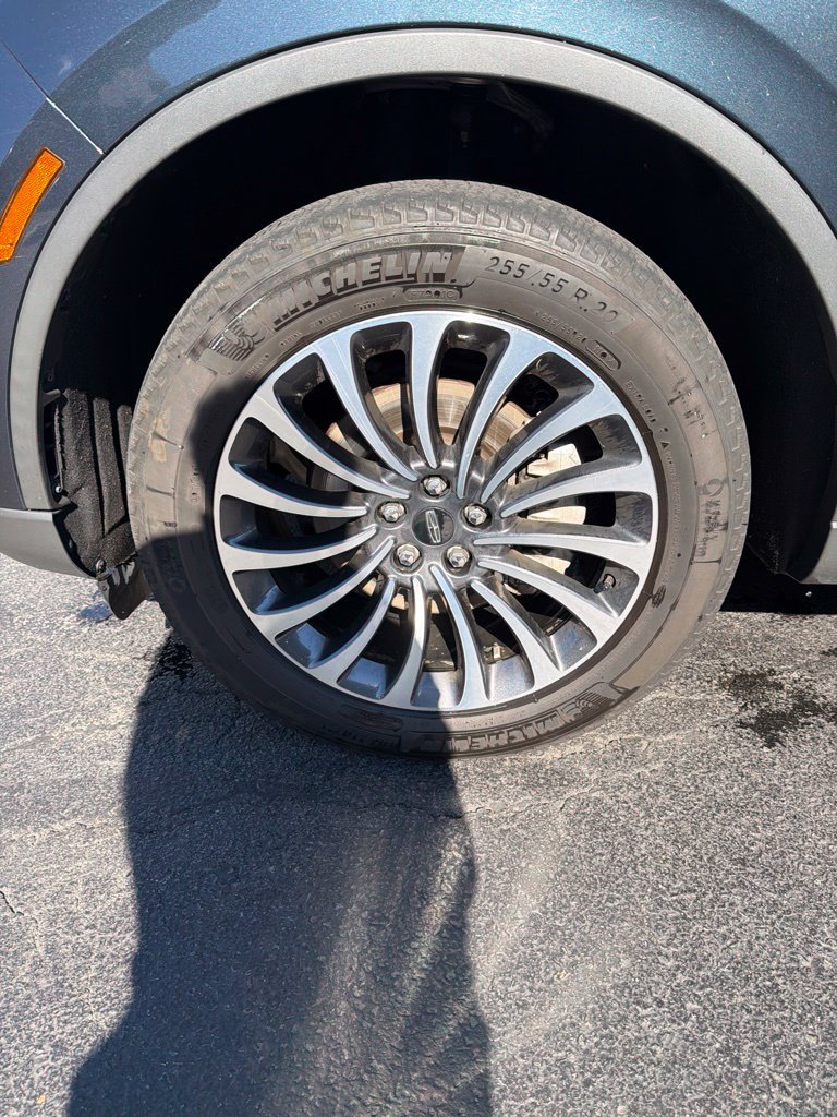 Used 2024 Lincoln Aviator Reserve w/ Elements Package Plus AWD/4WD image 4