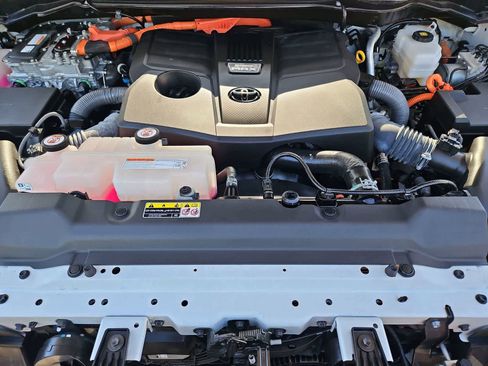 Used 2022 Toyota Tundra TRD Pro AWD/4WD image 18