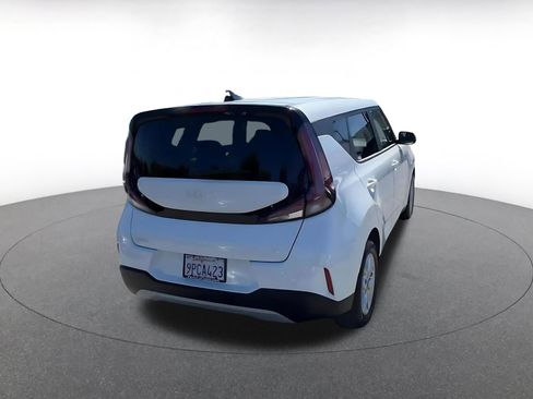 Used 2025 Kia Soul LX w/ LX Technology Package image 15