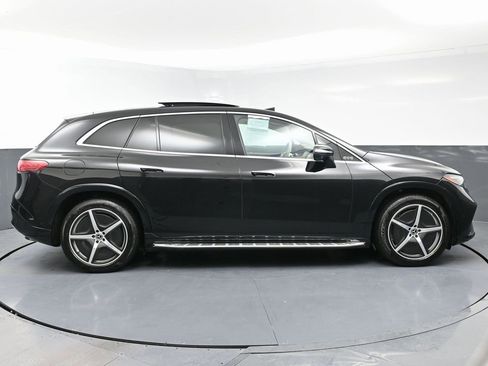 Used 2023 Mercedes-Benz EQS 580 4MATIC SUV image 9