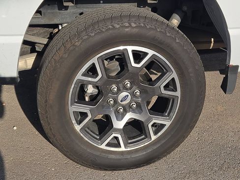 Used 2025 Ford F150 STX w/ Equipment Group 200A AWD/4WD image 5