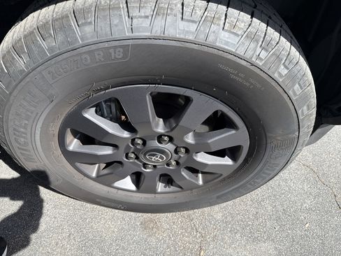 Used 2025 Toyota Land Cruiser image 9