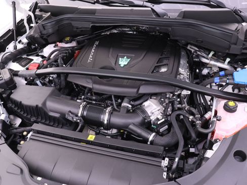 New 2025 Maserati Grecale Modena AWD/4WD image 16