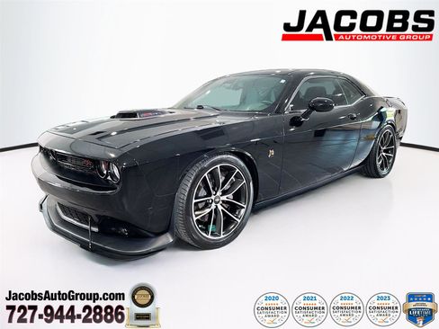 Used 2016 Dodge Challenger R/T Scat Pack RWD image 1