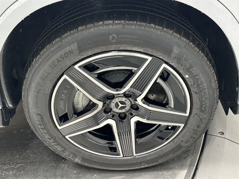 New 2026 Mercedes-Benz GLC 300 image 13