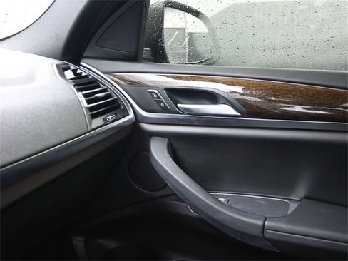 Used 2023 BMW X4 xDrive30i w/ Convenience Package image 17