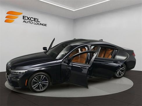Used 2022 BMW 750i xDrive 750i xDrive w/ Executive Package image 64