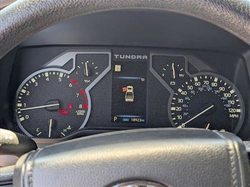 Used 2025 Toyota Tundra SR5 w/ SR5 Convenience Package AWD/4WD image 11