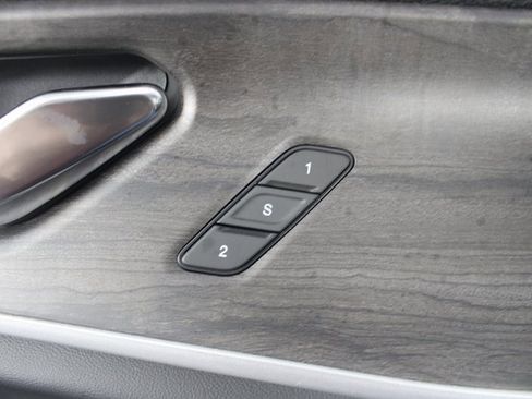 New 2025 Jeep Grand Cherokee Limited image 17