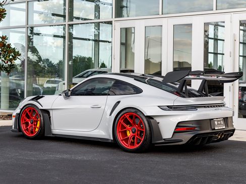 Used 2024 Porsche 911 GT3 RS RWD image 8