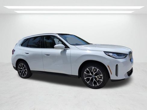 New 2026 BMW X3 xDrive30i w/ Convenience Package AWD/4WD image 2