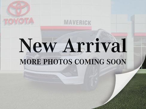 Used 2020 Buick Encore GX Essence w/ Sport Touring Package AWD/4WD image 1