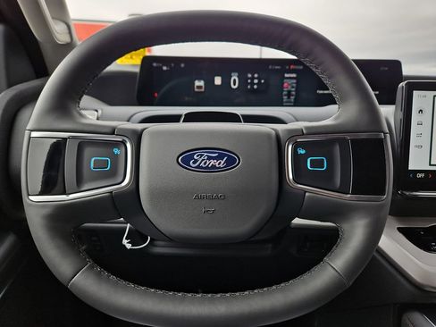 New 2025 Ford Expedition Max Active image 27