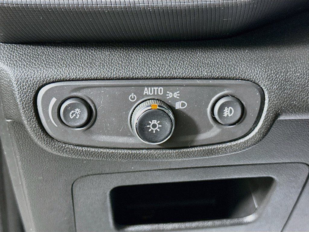 Used 2023 Chevrolet TrailBlazer LT w/ Convenience Package AWD/4WD image 10