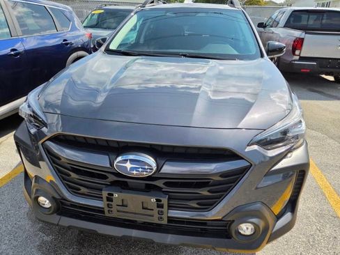 Used 2024 Subaru Outback Premium AWD/4WD image 2
