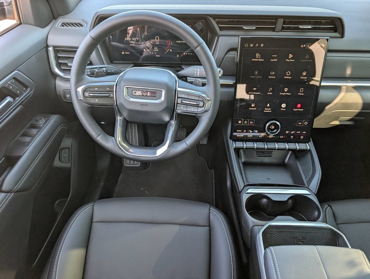 New 2027 GMC Terrain Elevation w/ Elevation Premium Package FWD image 9