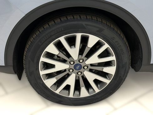 Used 2022 Ford Escape Titanium AWD/4WD image 10