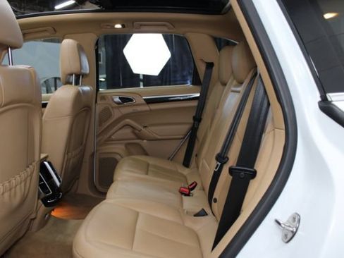 Used 2013 Porsche Cayenne AWD/4WD image 23
