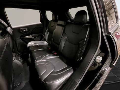 Used 2021 Jeep Cherokee Latitude Lux 80th Anniv w/ Quick Order Package 26U 80TH image 26