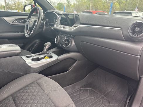 Used 2022 Chevrolet Blazer LT FWD image 19