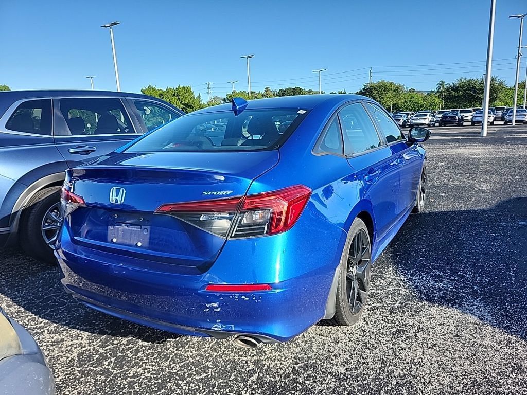Used 2022 Honda Civic Sport image 2