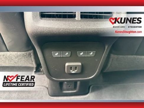 Used 2022 Chevrolet Equinox Premier AWD/4WD image 21