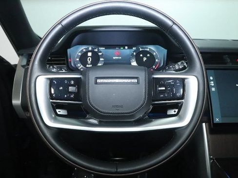 Used 2025 Land Rover Range Rover SE AWD/4WD image 21