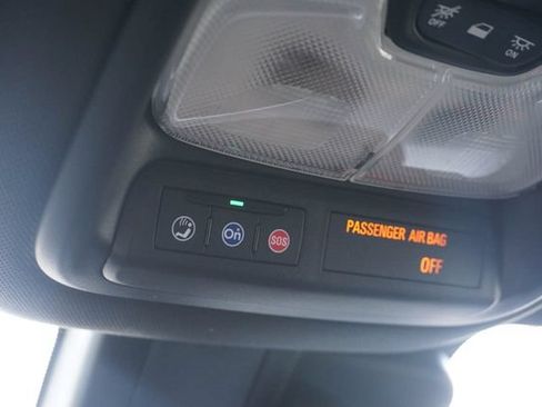 Used 2025 Chevrolet TrailBlazer RS w/ Convenience Package FWD image 26