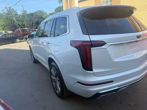 Used 2021 Cadillac XT6 Premium Luxury image 7