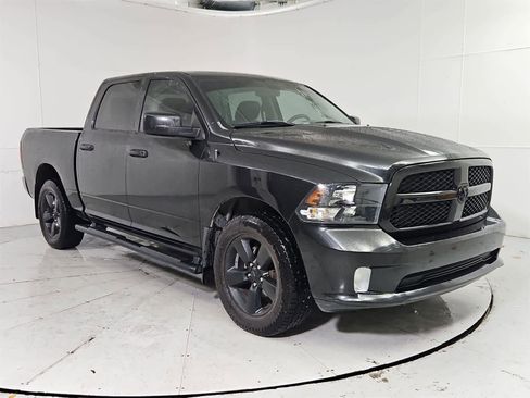 Used 2019 RAM 1500 Express w/ Wheel & Sound Group image 8