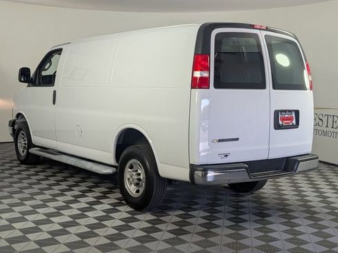 Used 2024 Chevrolet Express 2500 w/ Driver Convenience Package image 5