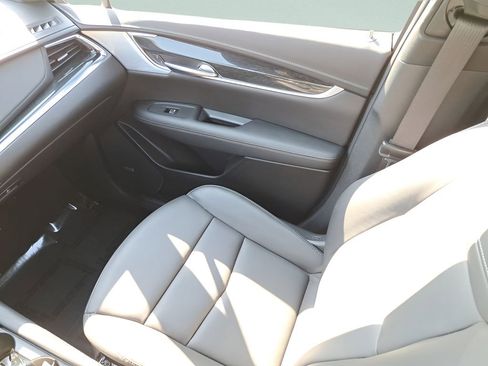 Used 2021 Cadillac XT5 Premium Luxury w/ LPO, Floor Liner Package image 14