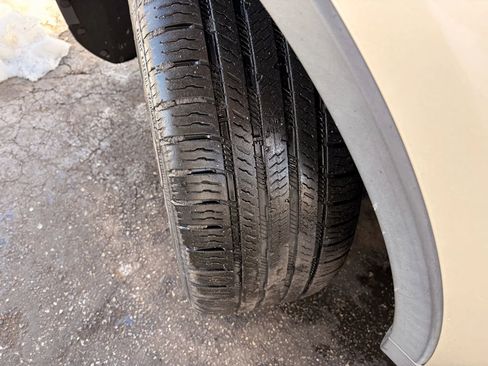 Used 2017 Lincoln MKX Reserve w/ Lincoln MKX Climate Package image 50